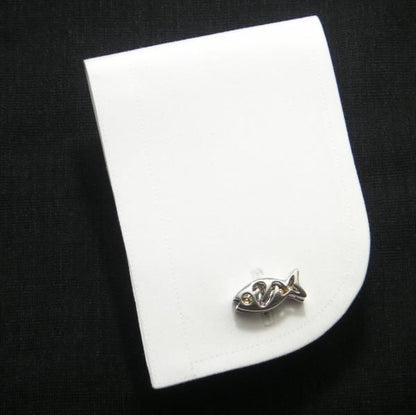 お腹がころころスケルトンのお魚カフス(カフリンクス/カフスボタン)