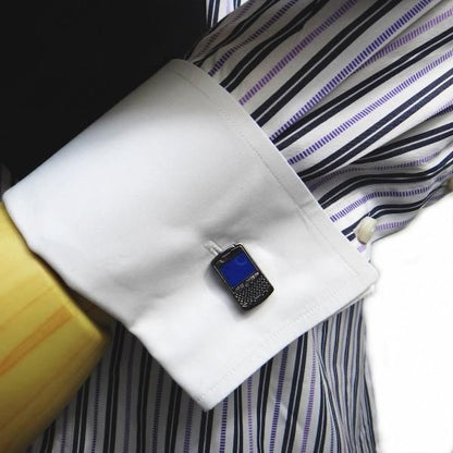 メタリックブラックの携帯電話カフス(カフリンクス/カフスボタン)