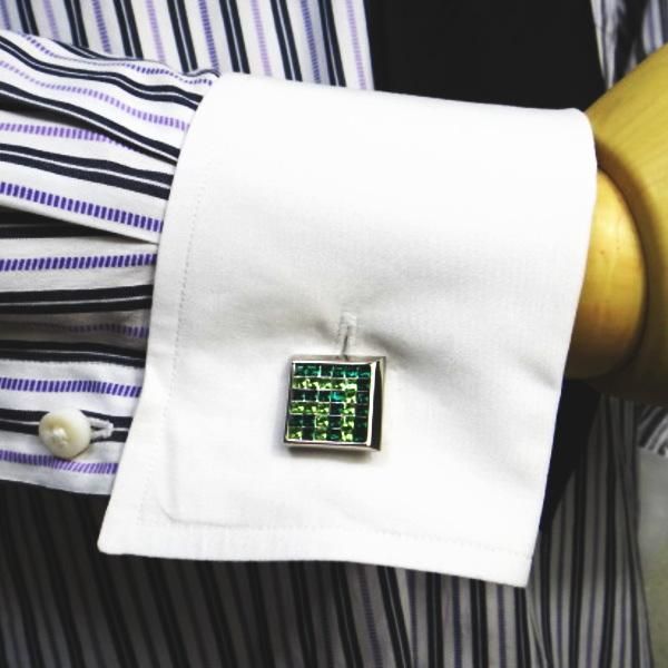 グリーングラデーションがキラキラまばゆいカフス(カフリンクス/カフスボタン)