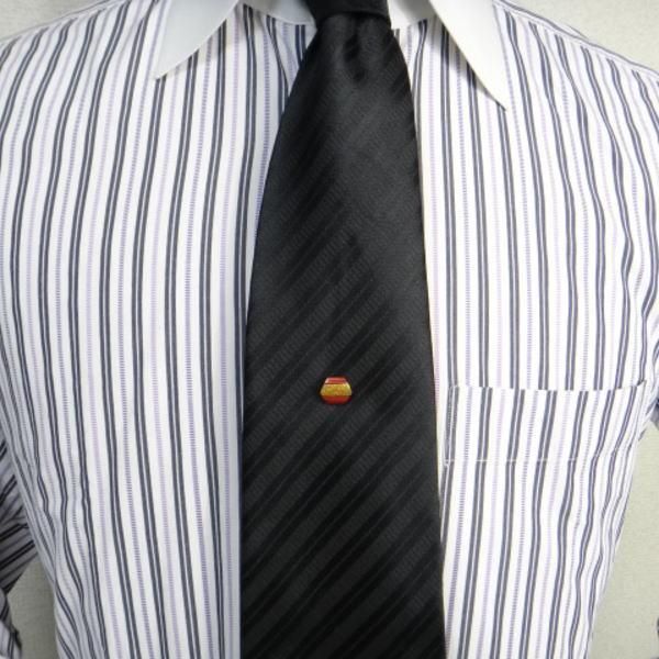 ストライプ・桧漆塗タイタック(ピンブローチ)