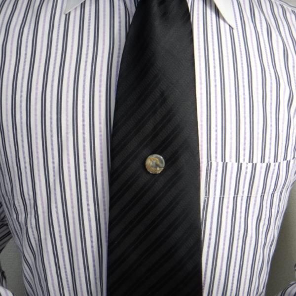 【受注生産品】荒波・黒蝶貝タイタック(ピンブローチ)