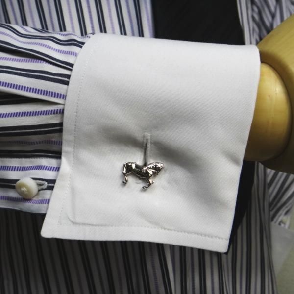 全2色・気品ある馬のカフス(カフリンクス/カフスボタン)