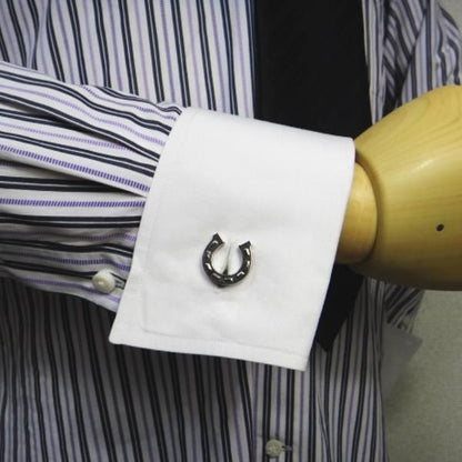 ラッキーモチーフな馬蹄・ホースシューのカフス(カフリンクス/カフスボタン)