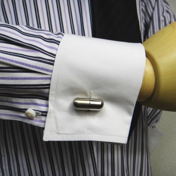 何を入れるかは貴方のセンス次第!!ピルケースのカフス(カフリンクス/カフスボタン)