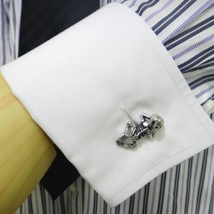 たまには骨休みしてねLazyな寝そべりガイコツのカフス(カフリンクス/カフスボタン)