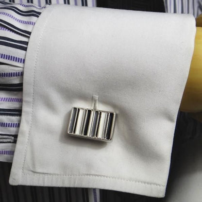 モノトーン・ボーダー・ストライプのカフス(カフリンクス/カフスボタン)