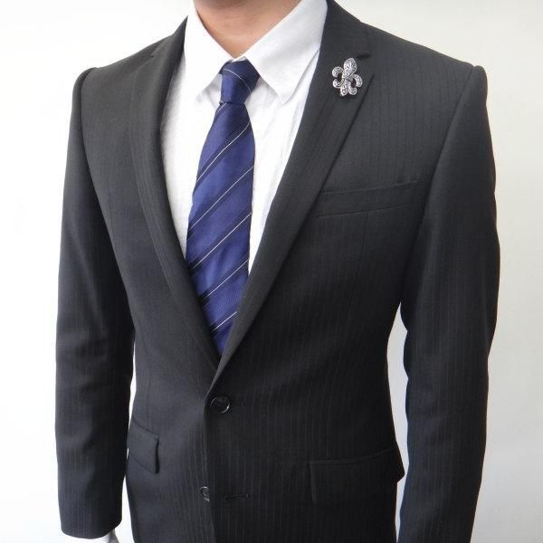 ラペルピン・アンティーク風フルール・ド・リス・ブローチ(ラペルブローチ)