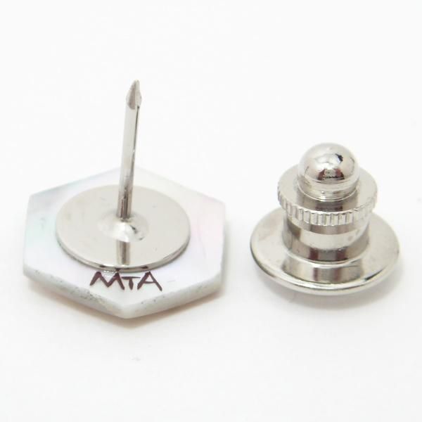 【受注生産品】雪の結晶模様・白蝶貝のタイタック(ピンブローチ)