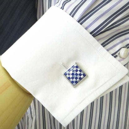 ブルー×ホワイトのチェックモザイクのカフス(カフリンクス/カフスボタン)