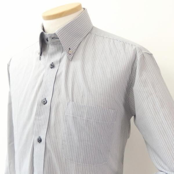 【受注生産品】ベースボール・白蝶貝のボタンダウンピアス