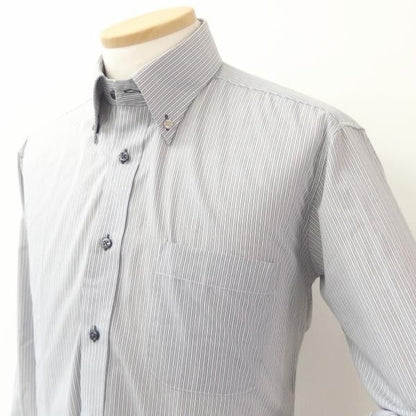 【受注生産品】ベースボール・白蝶貝のボタンダウンピアス