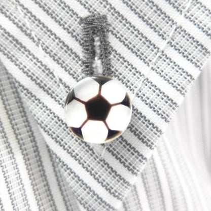 サッカー・白蝶貝のボタンダウンピアス