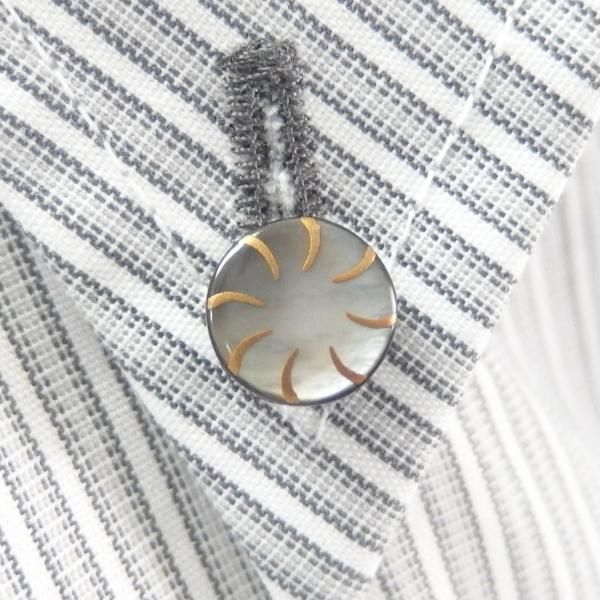 【受注生産品】螺旋・黒蝶貝のボタンダウンピアス