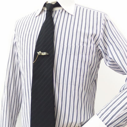 ぐうたら寝そべりトラのタイタック(ピンブローチ)