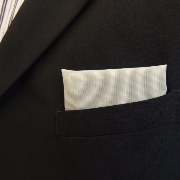 高級オーダーシャツ生地ポケットチーフ・若草色×白平織のポケットスクウェア