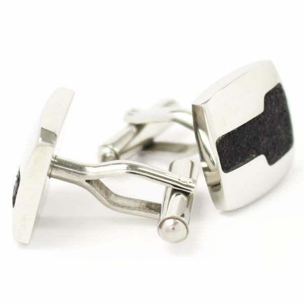 ステンレス・シルバー×ブラックラメ・ラインが美しいカフス(カフリンクス/カフスボタン)