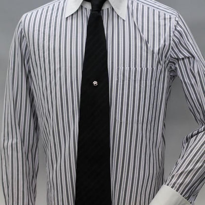 イングランド赤×白のサッカーボールのタイタック(ピンブローチ)