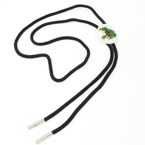 【受注生産品】若冲カエル・白蝶貝のループタイ(ポーラー・タイ)