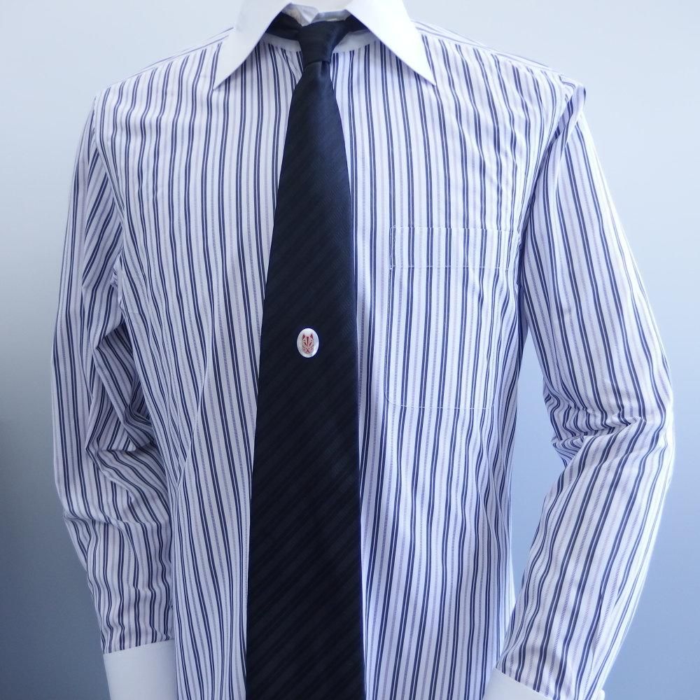 キツネのタイタック(ピンブローチ)