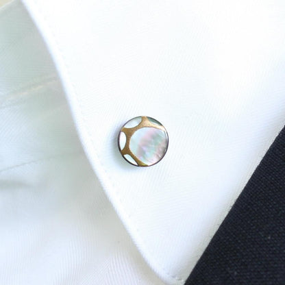 【受注生産品】ゴクロ・黒蝶貝のボタンダウンピアス