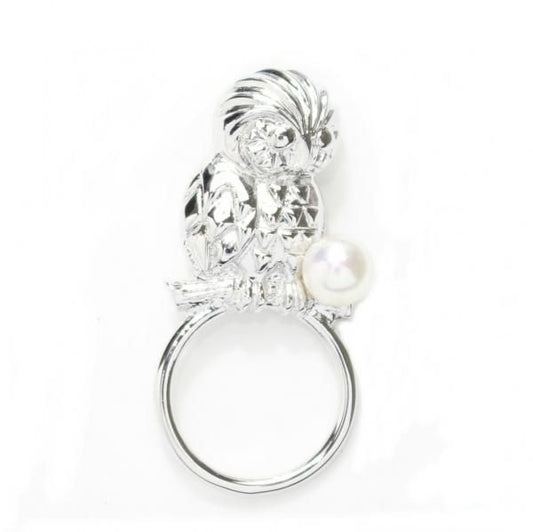 ふくろう・アコヤ真珠パール6.0mmのラペルピン型眼鏡掛け・眼鏡ホルダー