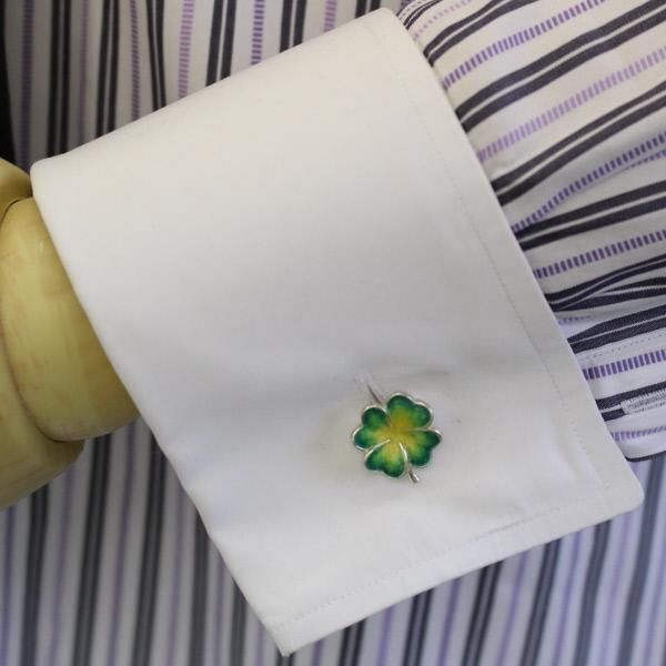 【SATURNO・サツルノ】四つ葉のラッキークローバーのカフス(カフリンクス/カフスボタン)