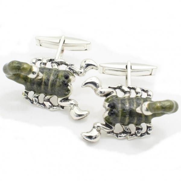 【SATURNO・サツルノ】毒っ気のある人に蠍サソリのカフス(カフリンクス/カフスボタン)