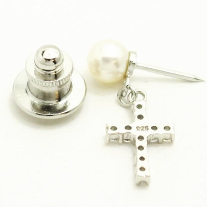 ラペルピン・きらきら十字架クロスと淡水真珠6.0mmのブローチ(タイタック)