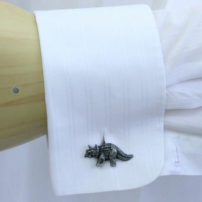 トリケラトプスと骨のカフス(カフリンクス/カフスボタン)