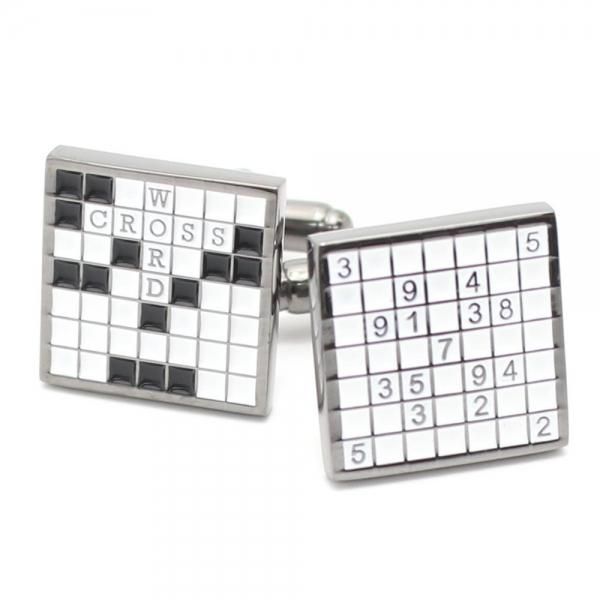 ユニークなクロスワードのカフス(カフリンクス/カフスボタン)