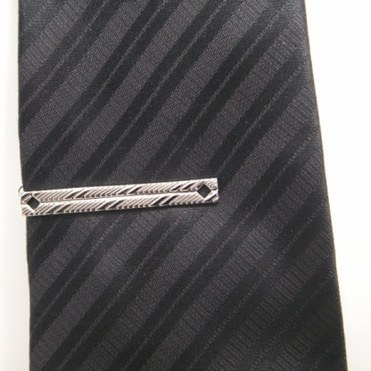 4 Types in Total - Tie Clip with a Striped Design - with/without Chain Tie Clip