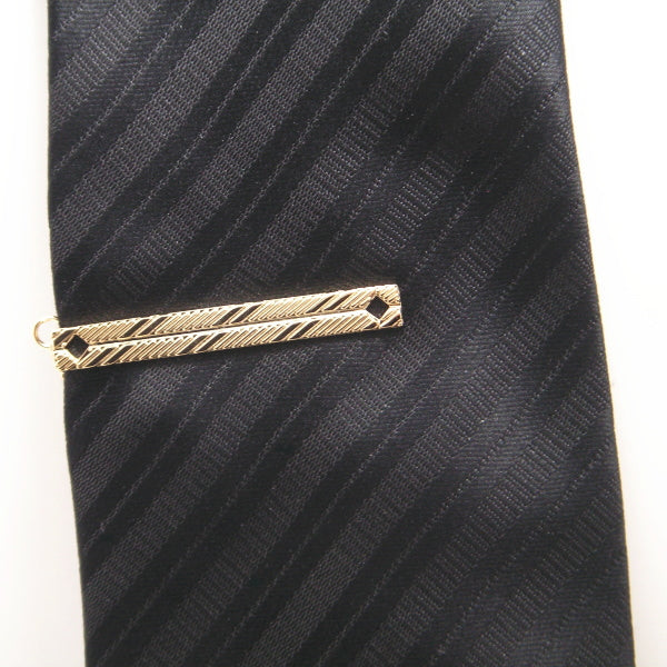 4 Types in Total - Tie Clip with a Striped Design - with/without Chain Tie Clip